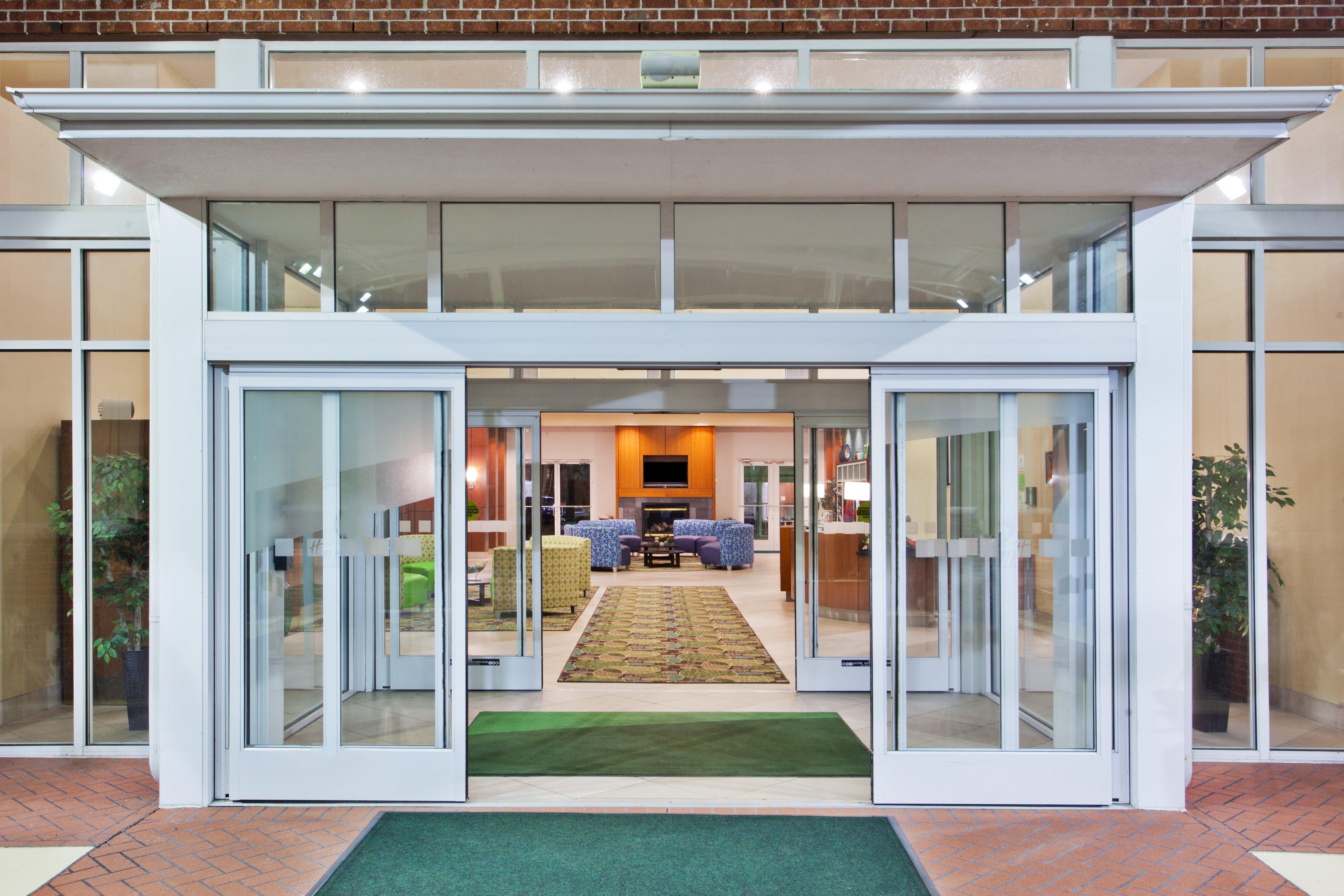 Holiday Inn Brunswick I-95 Extérieur photo