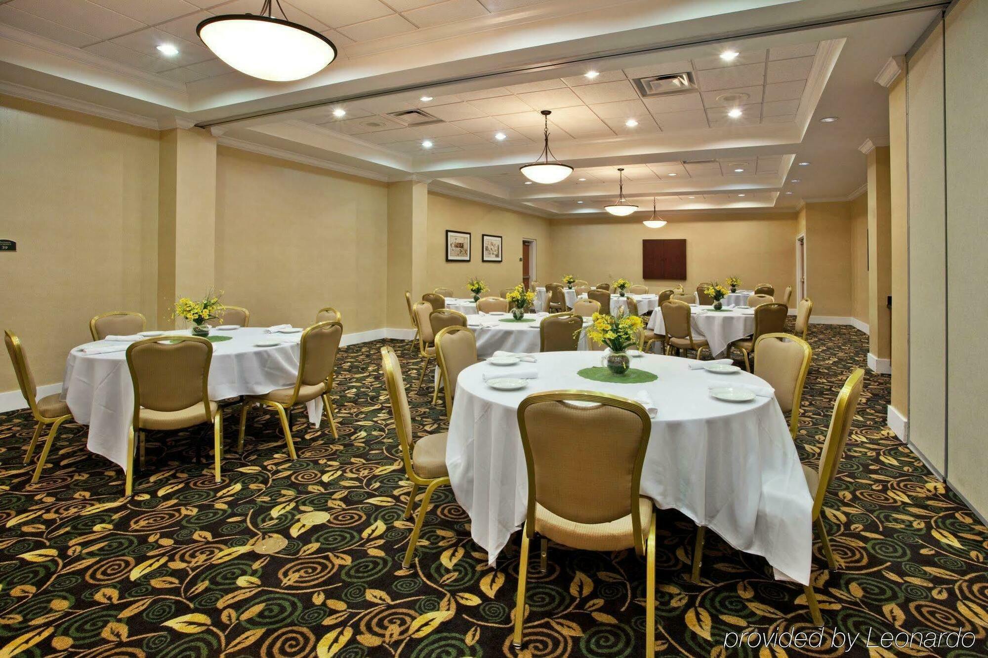Holiday Inn Brunswick I-95 Restaurant photo